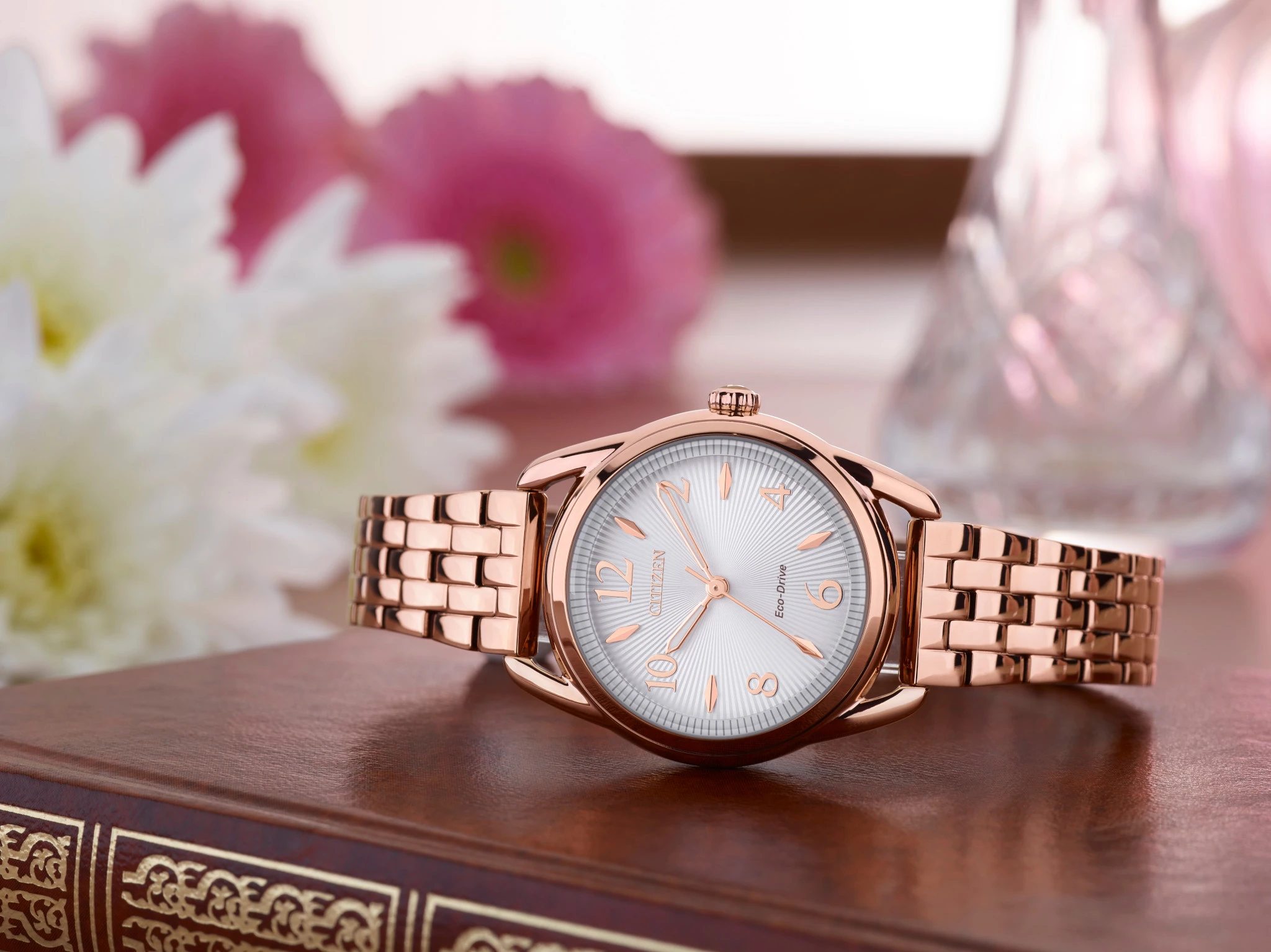 Weekender Silver-Tone Dial Stainless Steel Bracelet FE1213-50A